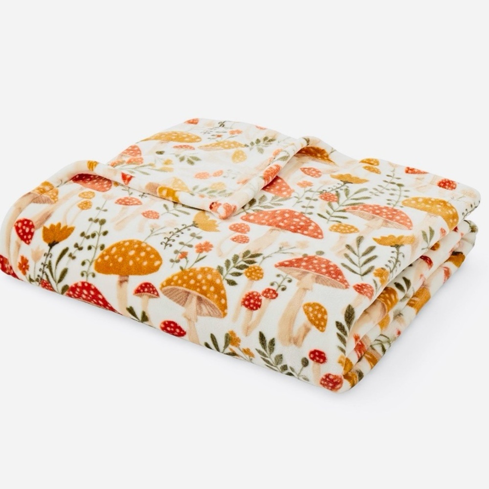 Member’s Mark Fall Mushroom Woodland Plush Throw Blanket